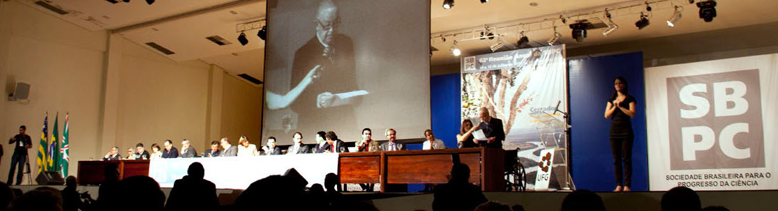 cientista homenageado discursa